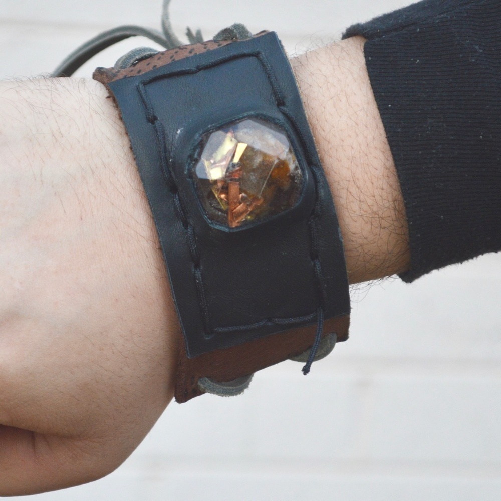 Orgonite Carnelian Copper Leather Cuff Bracelet - Picture 5 of 7